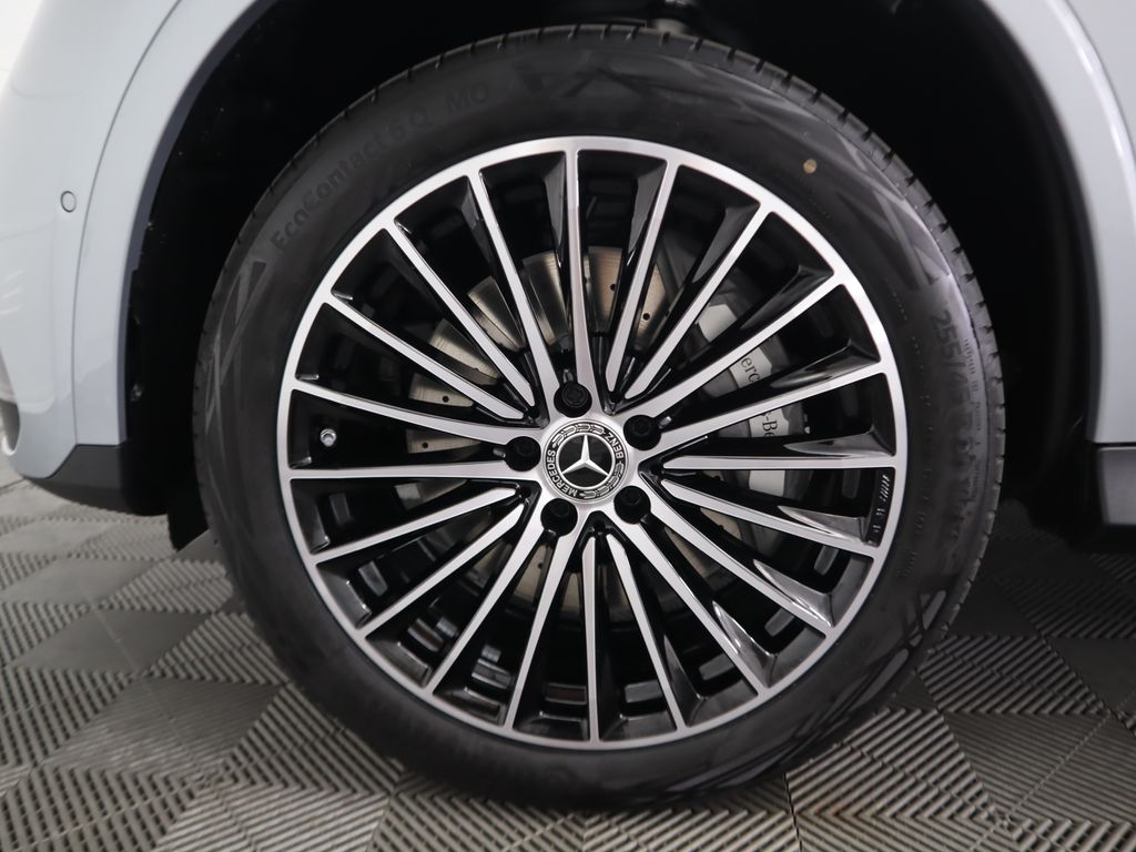 2024 Mercedes-Benz GLC 300 32
