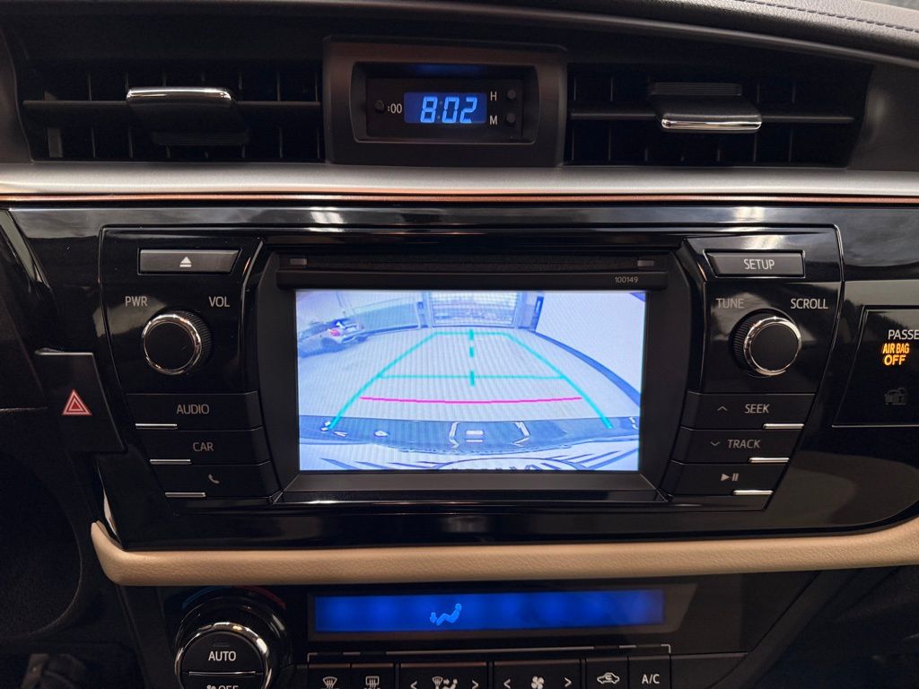 Thumbnail: 2015 Toyota Corolla - 17