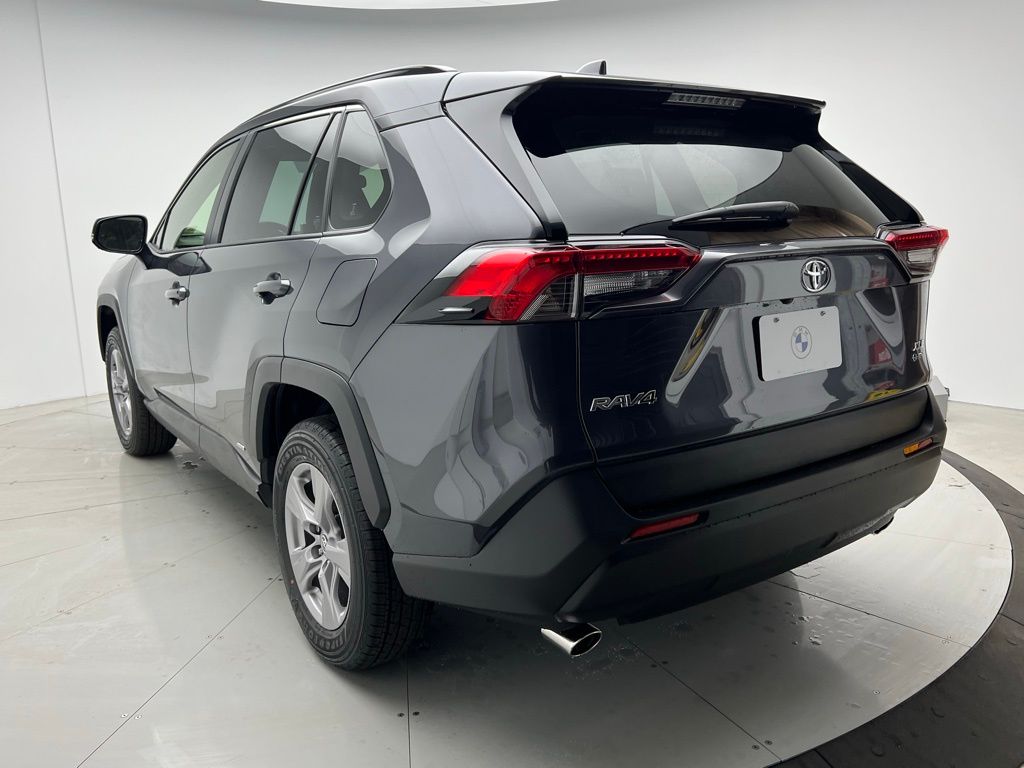 2025 Toyota RAV4 XLE 4