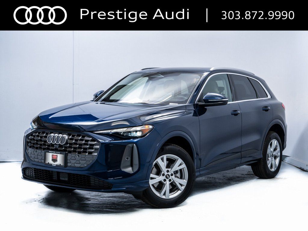 Navarra Blue Metallic 2025 Audi Q5 quattro Premium 40 TFSI SUV / Crossover All-Wheel Drive 7-Speed Automatic