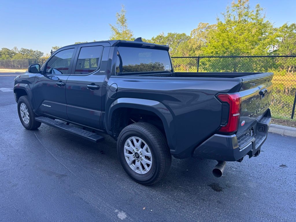 2024 Toyota Tacoma SR5 3
