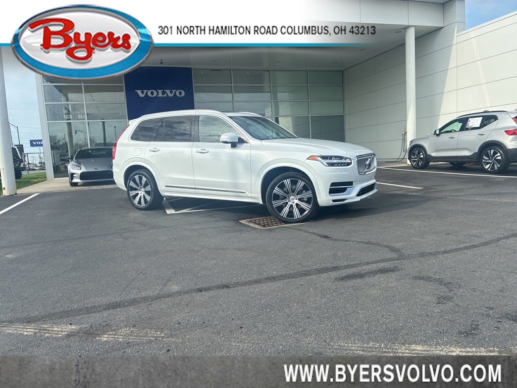 Crystal White Metallic 2021 Volvo XC90 T8 Recharge Inscription 7-Passenger eAWD SUV / Crossover All-Wheel Drive Automatic