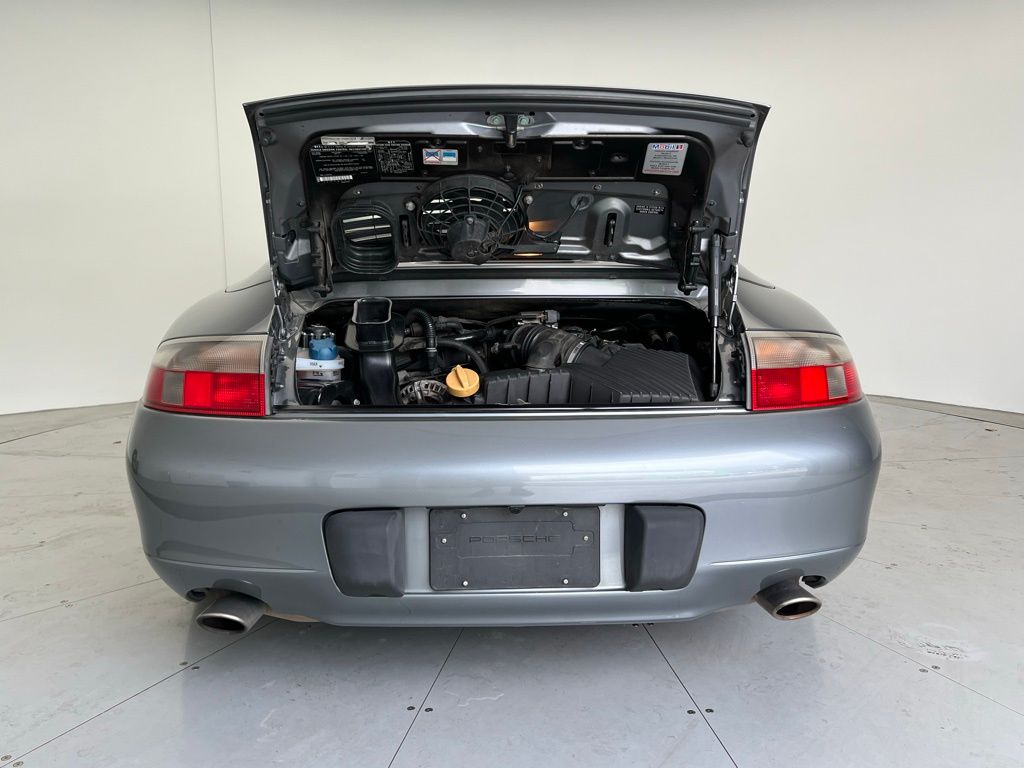 Thumbnail: 2001 Porsche 911 - 20