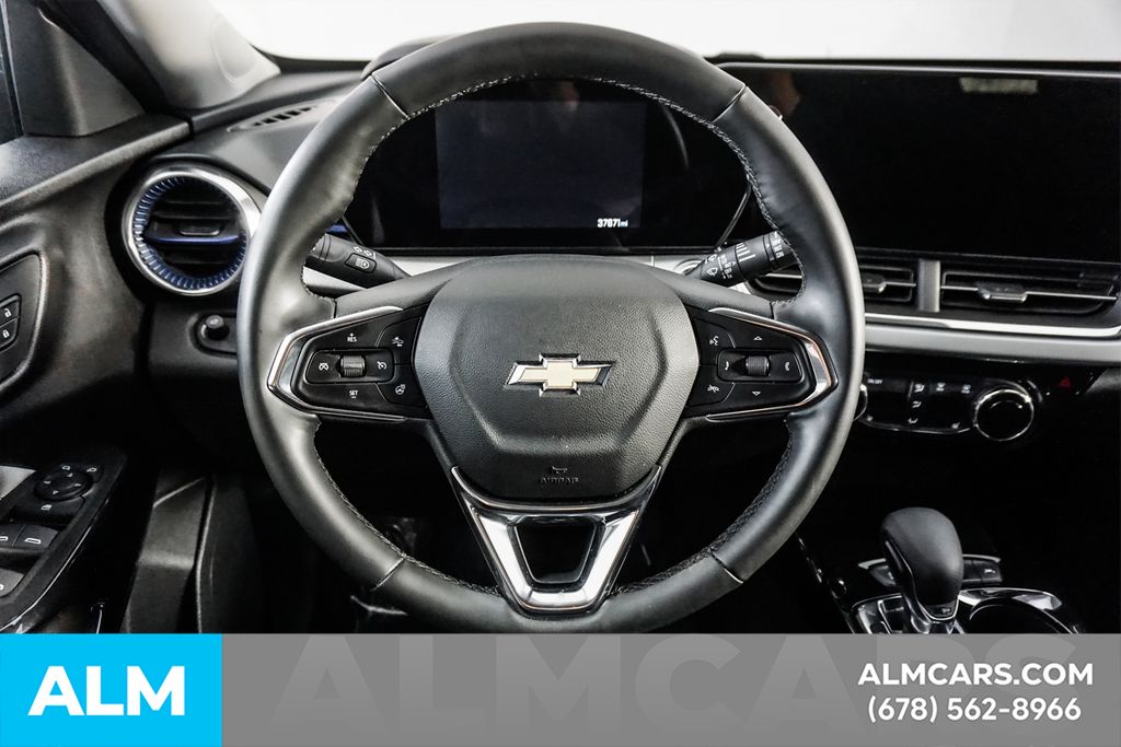 Used 2025 Red Chevrolet LT image 25
