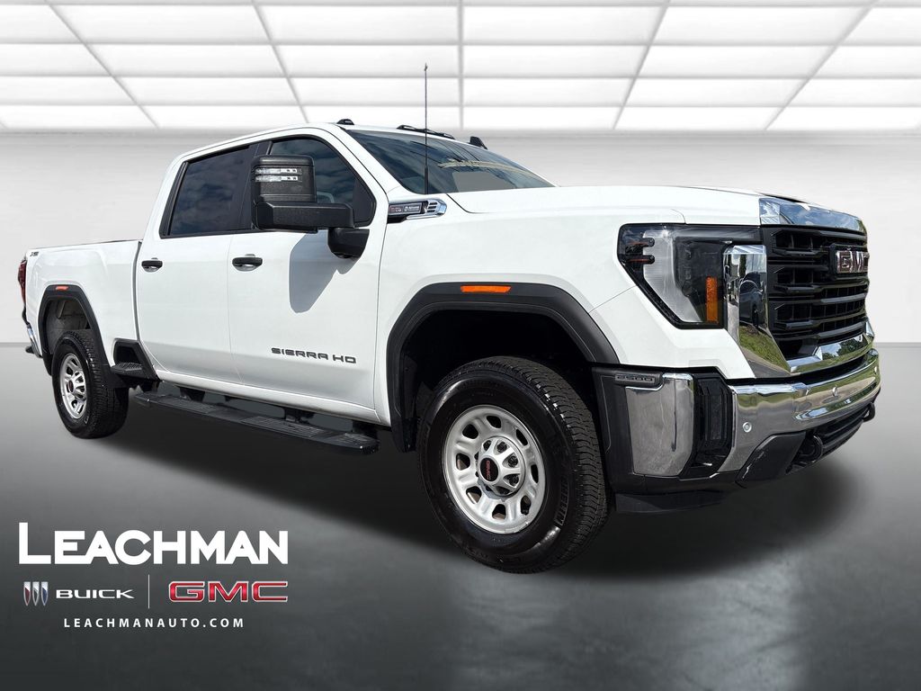 Summit White 2026 GMC Sierra 2500HD Pro Crew Cab 4WD Pickup Truck Four-Wheel Drive Automatic
