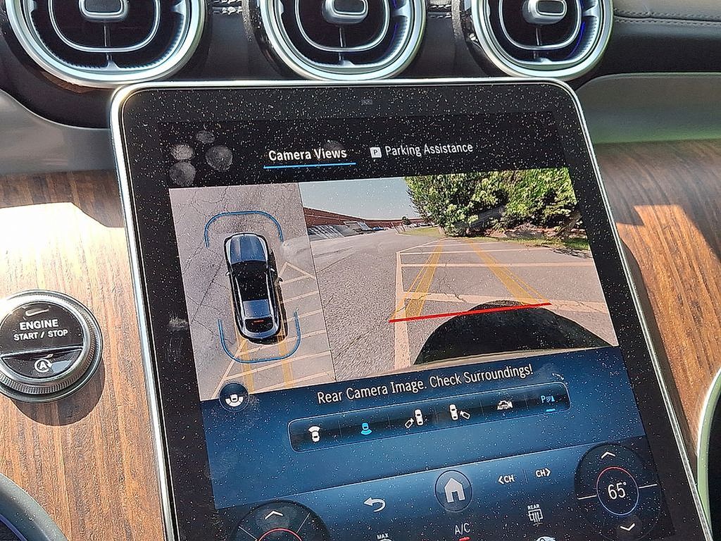 Thumbnail: 2025 Mercedes-Benz GLC - 15