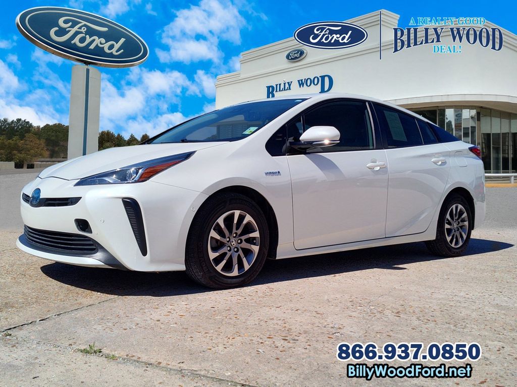 2019 Toyota Prius XLE FWD