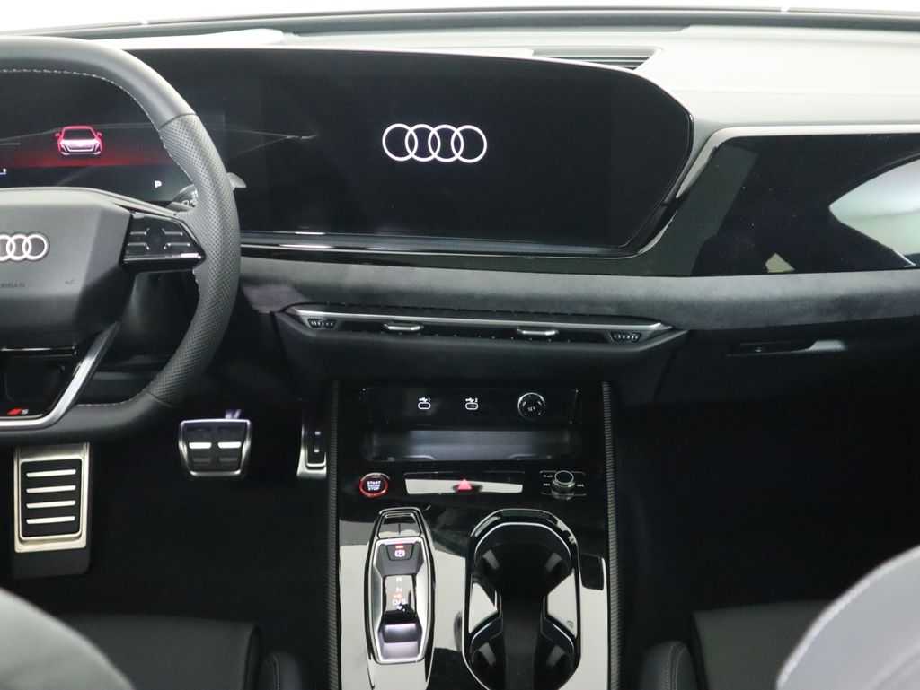 Thumbnail: 2025 Audi S5 - 15