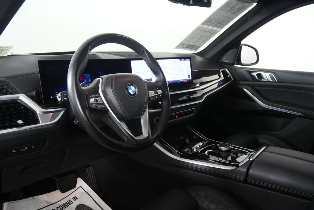 Thumbnail: 2024 BMW X5 - 13