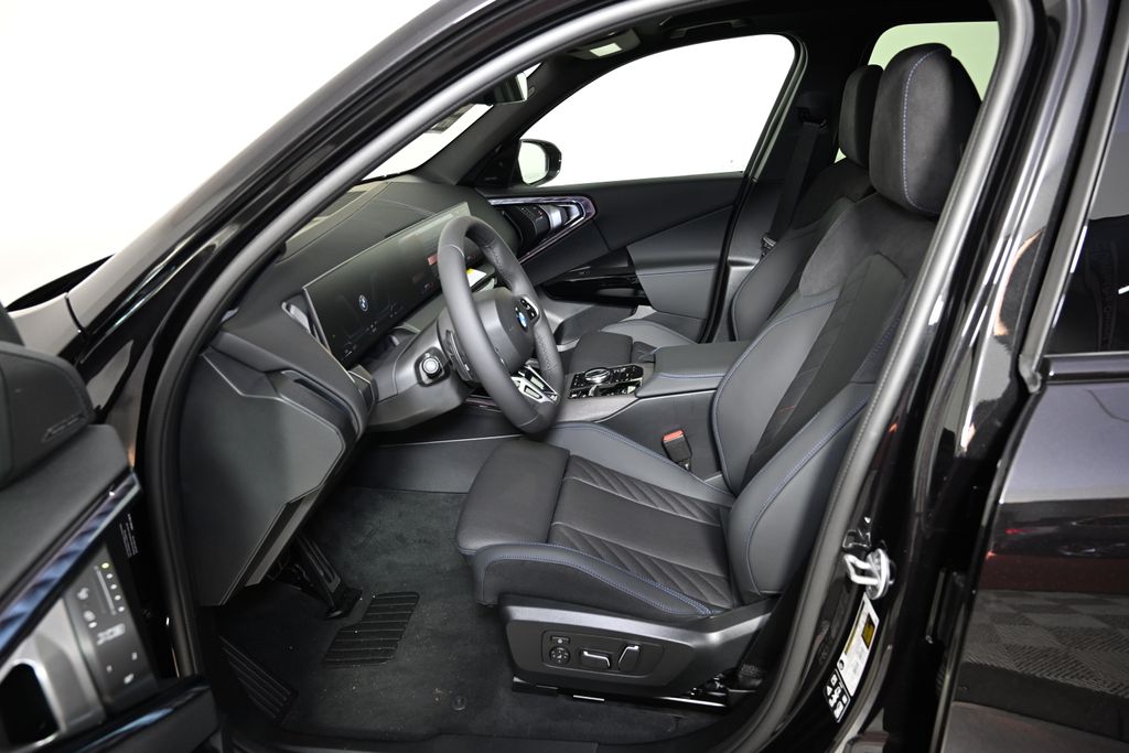 Thumbnail: 2026 BMW X3 - 14