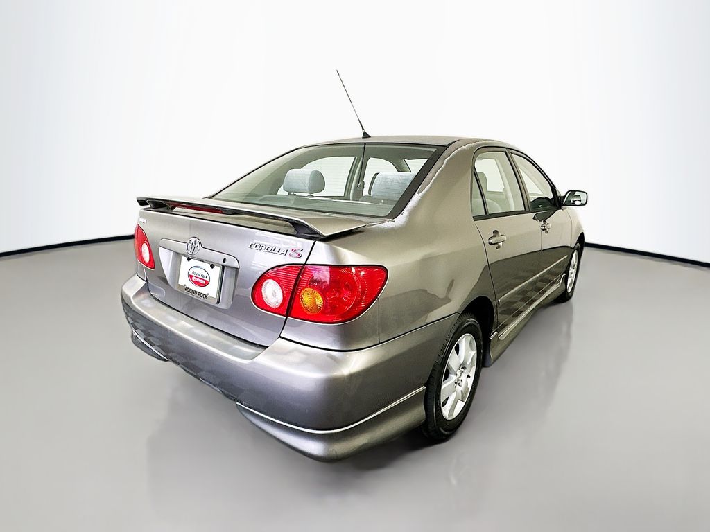 2004 Toyota Corolla S 5