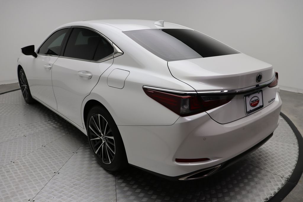 2024 Lexus ES 350 11