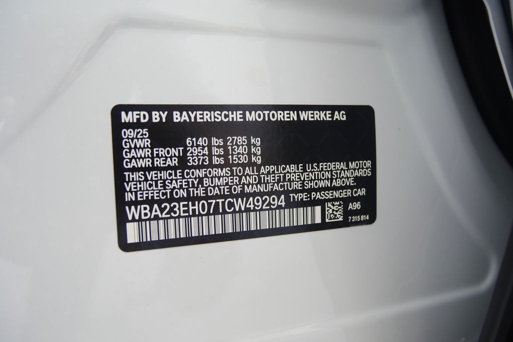 Thumbnail: 2026 BMW 7 Series - 28