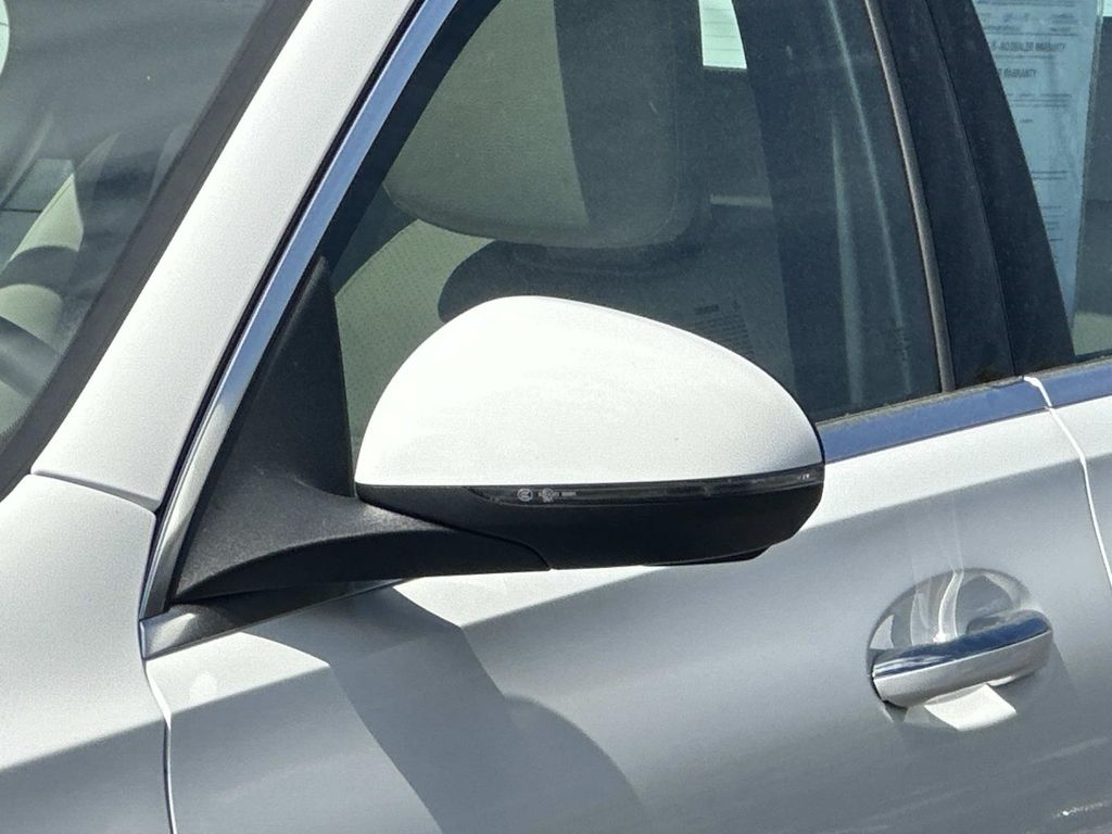 Thumbnail: 2025 Mercedes-Benz C-Class - 2