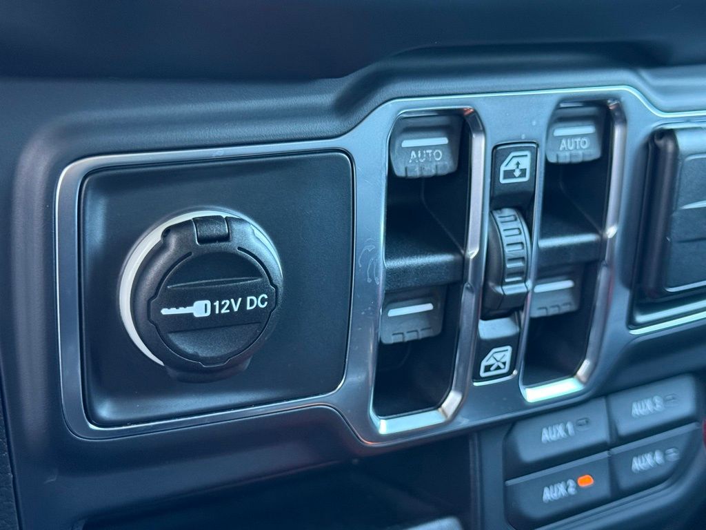 Used 2019 Black Jeep Unlimited Moab image 36