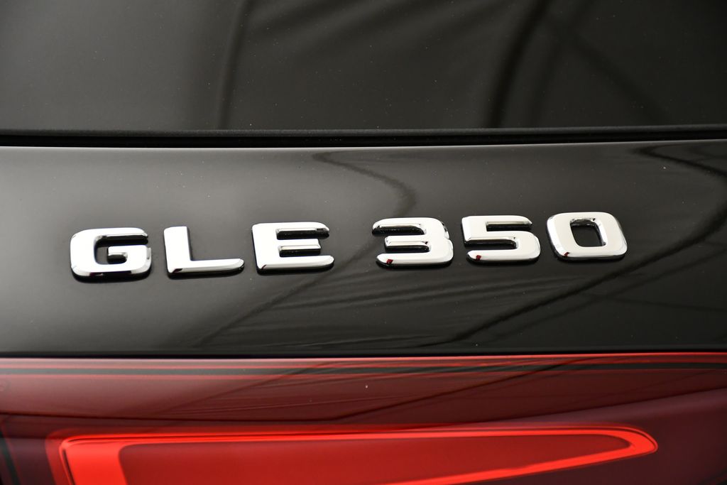 Thumbnail: 2025 Mercedes-Benz GLE - 9