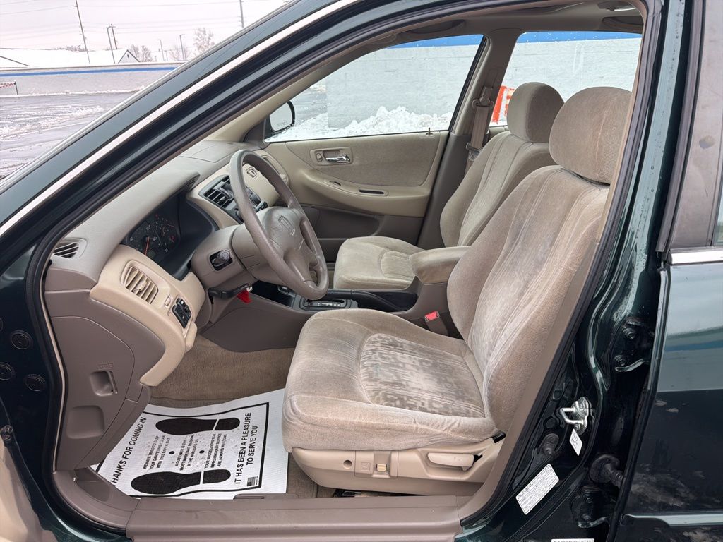 Thumbnail: 2000 Honda Accord - 17