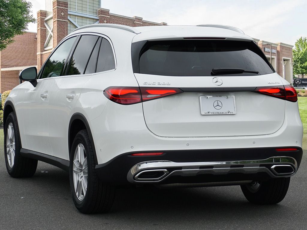 Thumbnail: 2025 Mercedes-Benz GLC - 7