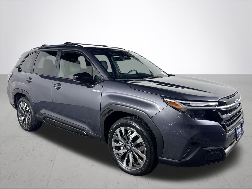 2025 Subaru Forester Touring photo 4