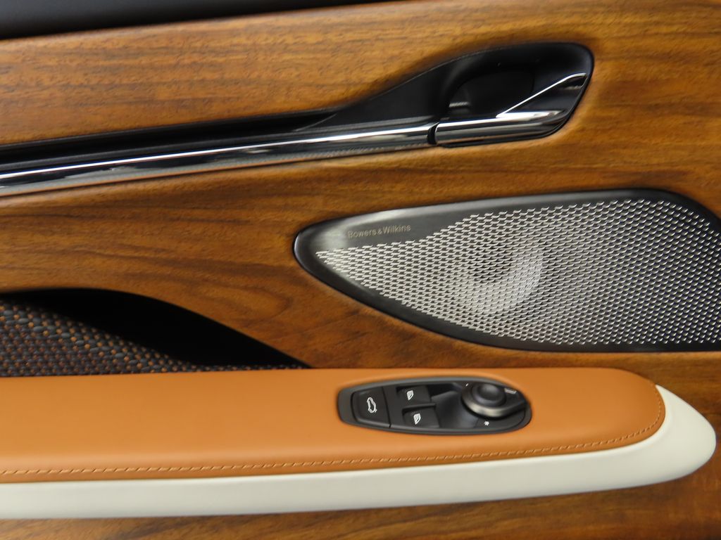 Thumbnail: 2026 Aston Martin DB12 - 31