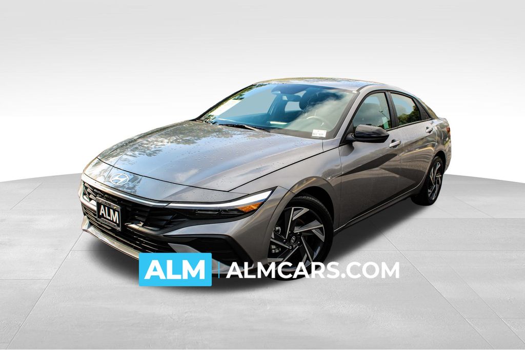 2025 Hyundai Elantra SEL's photo