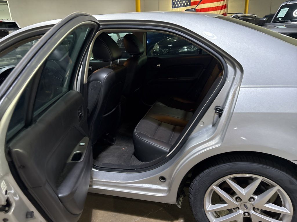 2010 Ford Fusion SEL photo
