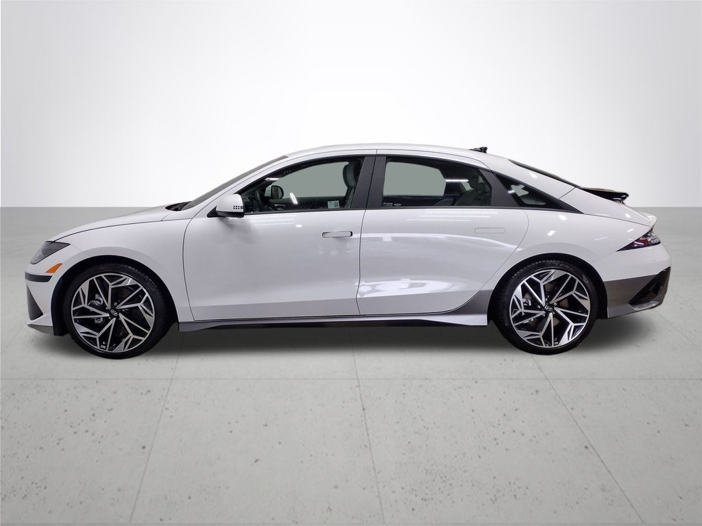 2025 Hyundai IONIQ 6 SEL