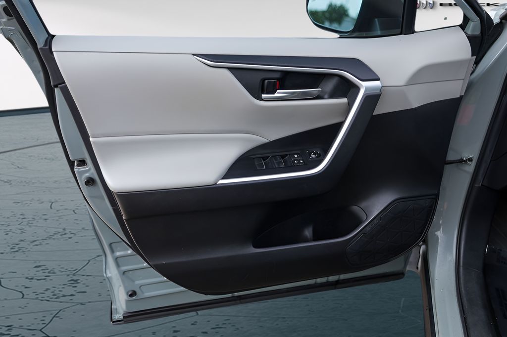 Used Car 2020 Toyota Rav4  Xle Premium For Sale Under $30,000 In Austin, Texas