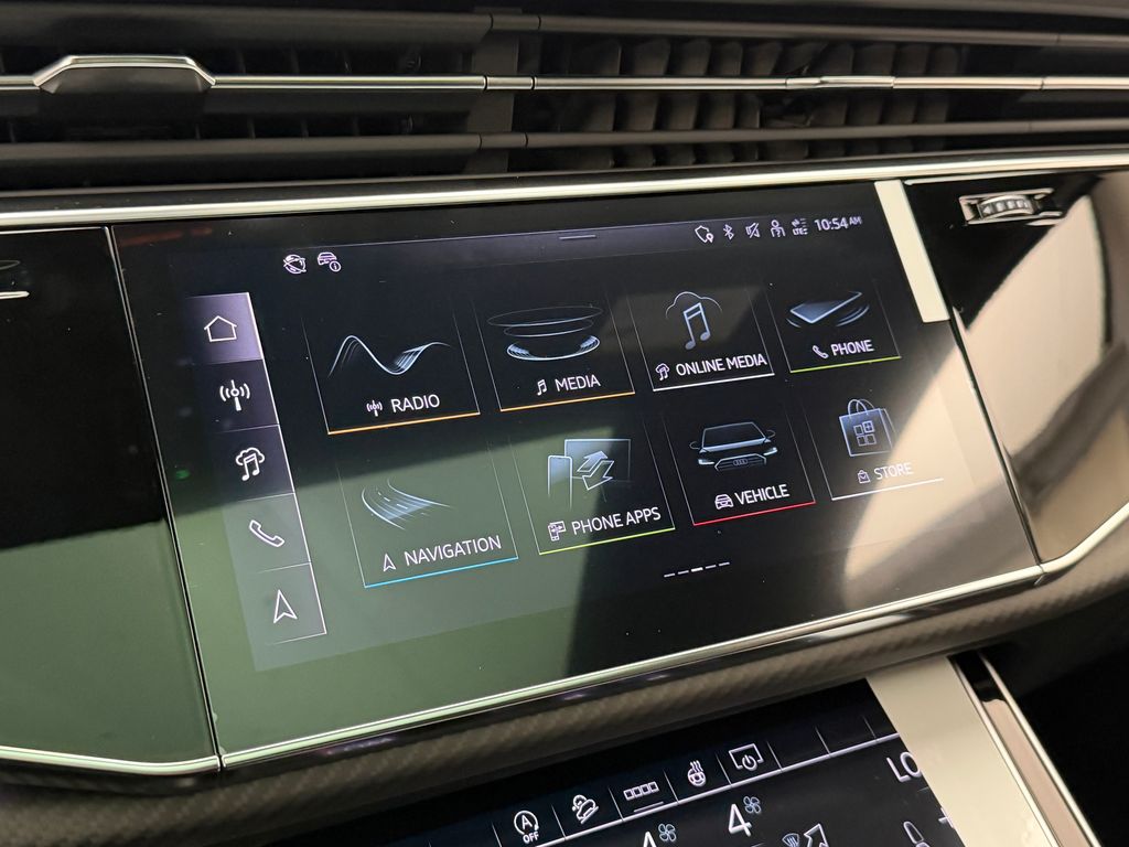 Thumbnail: 2026 Audi SQ7 - 31