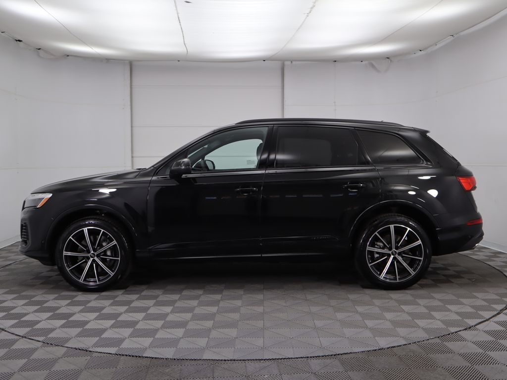 2025 Audi Q7  8