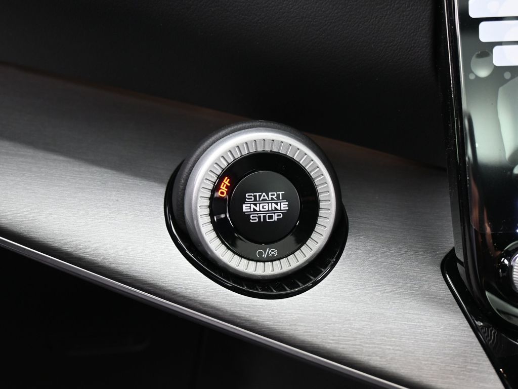 New 2026 Bright White Clearcoat Jeep Limited Reserve image 15