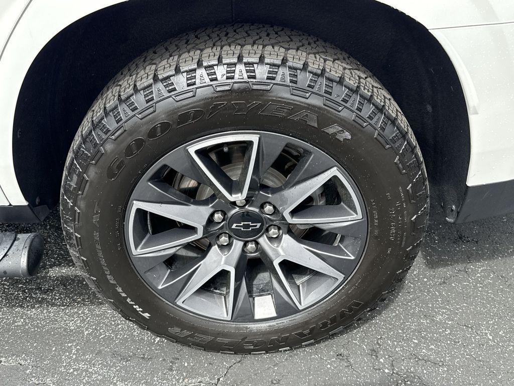 Thumbnail: 2021 Chevrolet Tahoe - 19