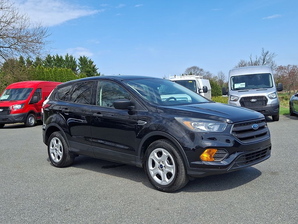 Agate Black Metallic 2019 Ford Escape S FWD SUV / Crossover Front-Wheel Drive 6-Speed Automatic
