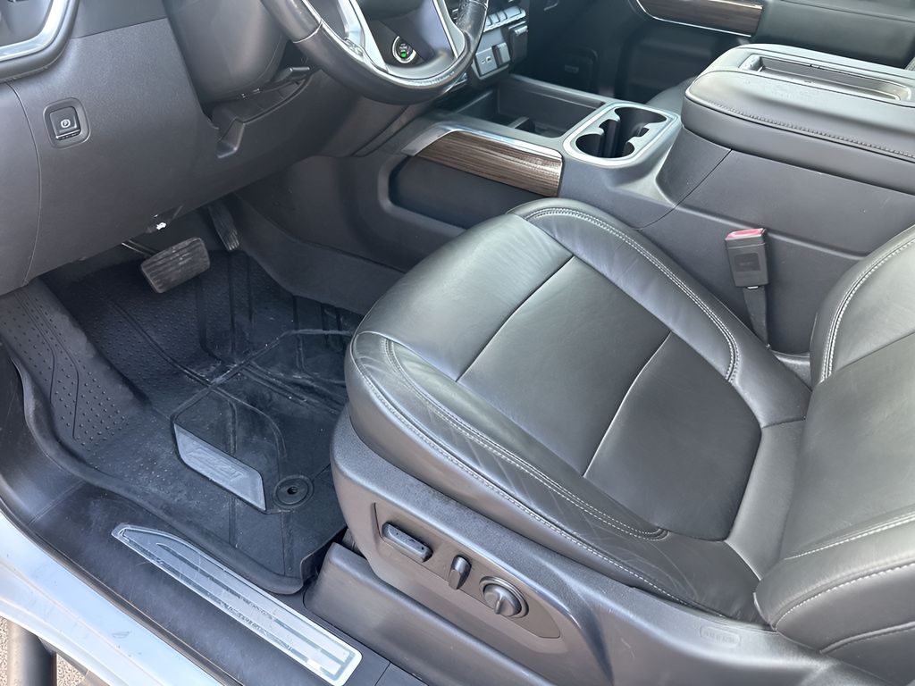 Used Car 2019 Chevrolet Silverado 1500  Lt Trail Boss For Sale Under $30,000 In Austin, Texas