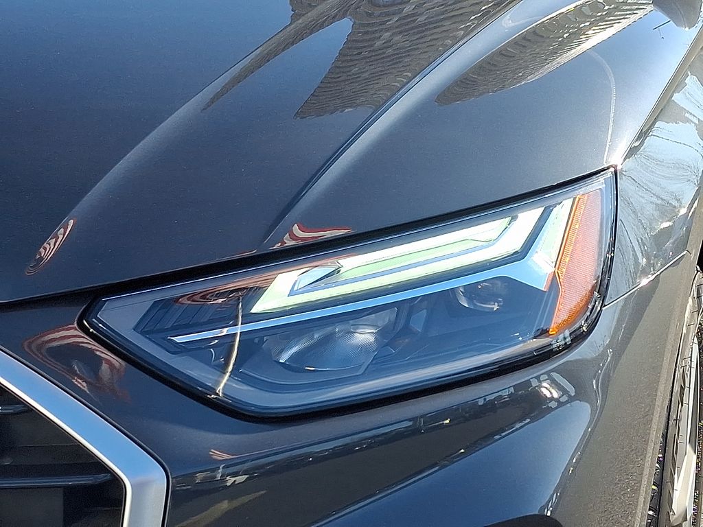 Thumbnail: 2023 Audi Q5 - 9