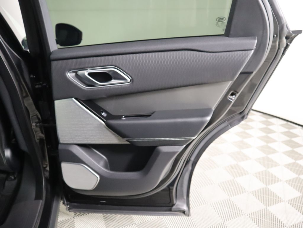 Thumbnail: 2020 Land Rover Range Rover Velar - 27