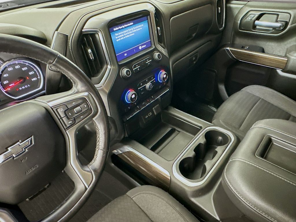 Thumbnail: 2021 Chevrolet Silverado 1500 - 16