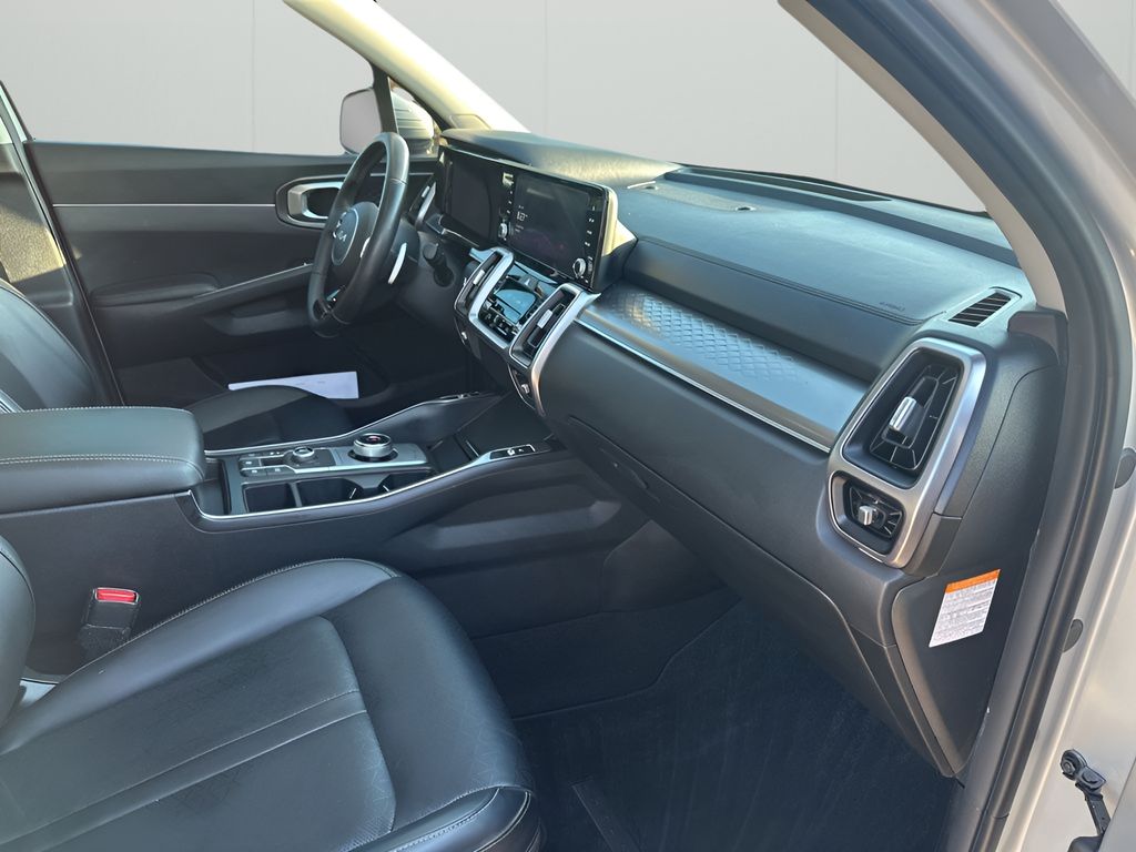 Used Car 2022 Kia Sorento Hybrid  Ex For Sale Under $30,000 In Austin, Texas