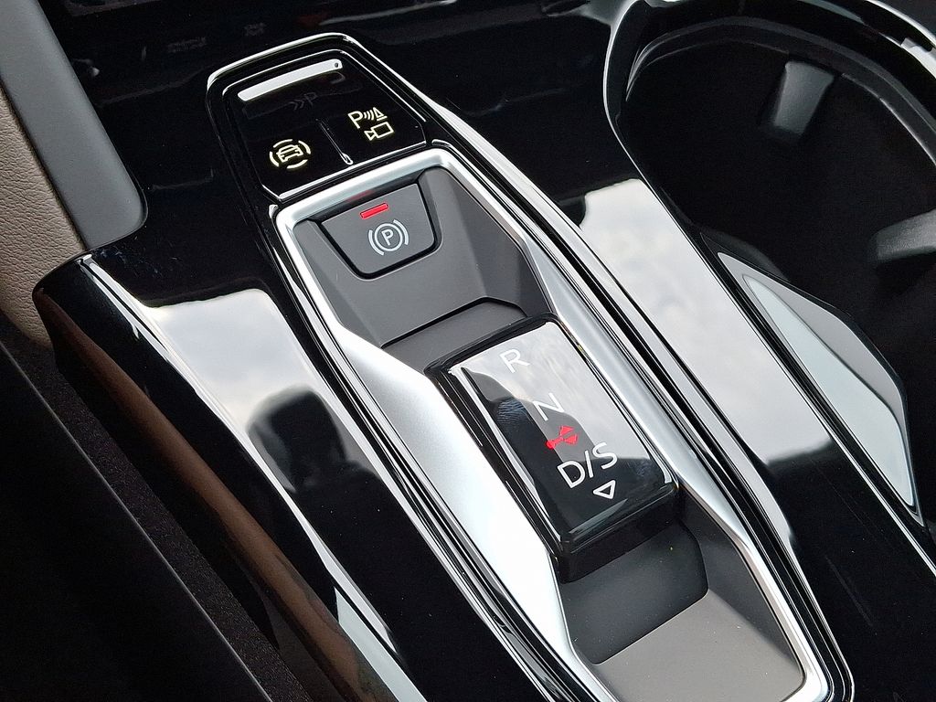 Thumbnail: 2025 Audi Q5 - 7