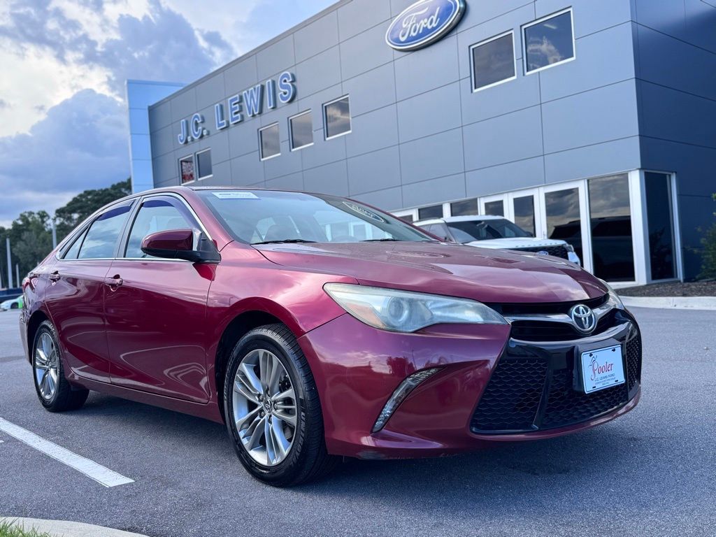 2016 Toyota Camry SE