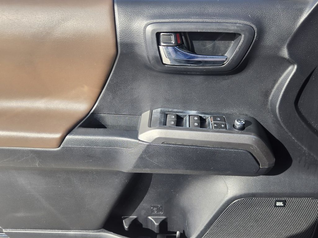 2018 Toyota Tacoma - $21,598