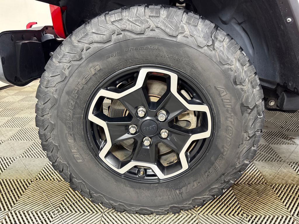 Certified Used 2021 Red Jeep Rubicon image 13