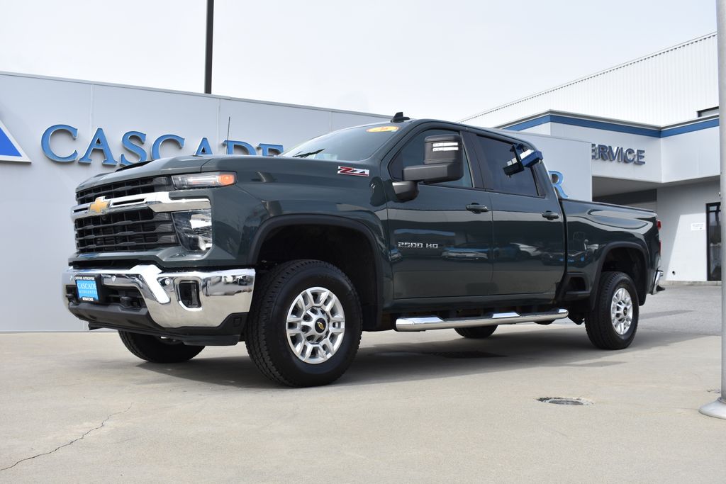 2026 Chevrolet Silverado 2500HD LT Crew Cab 4WD