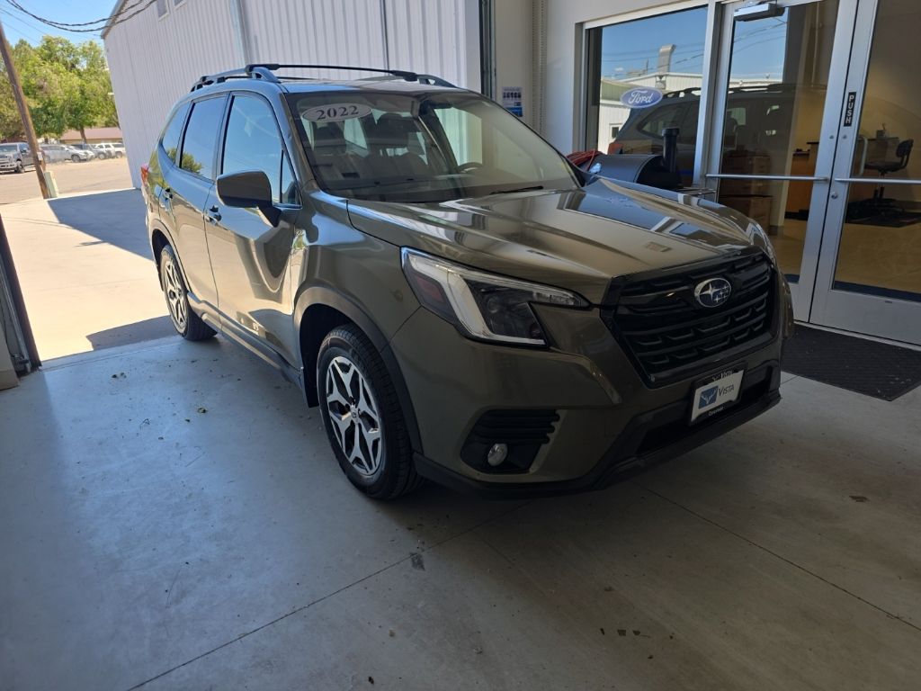 2022 Subaru Forester Premium Crossover AWD