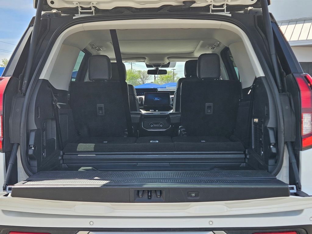 Used Car 2025 Ford Expedition  Platinum For Sale Under $80,000 In San Marcos, Texas