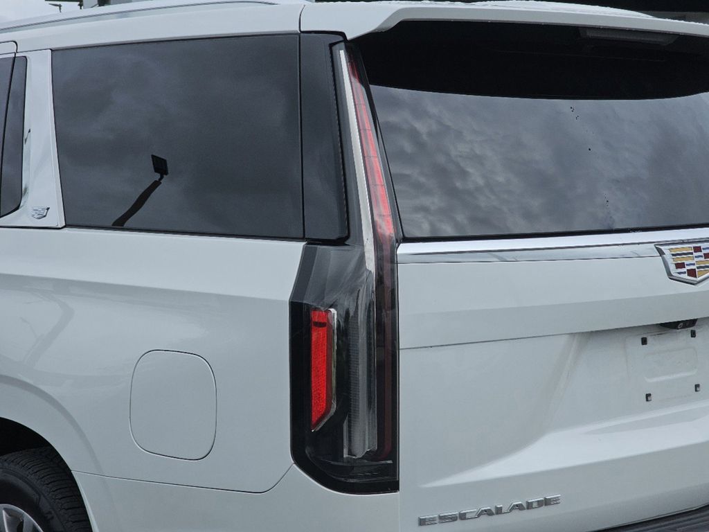 2021 Cadillac Escalade Premium Luxury 11