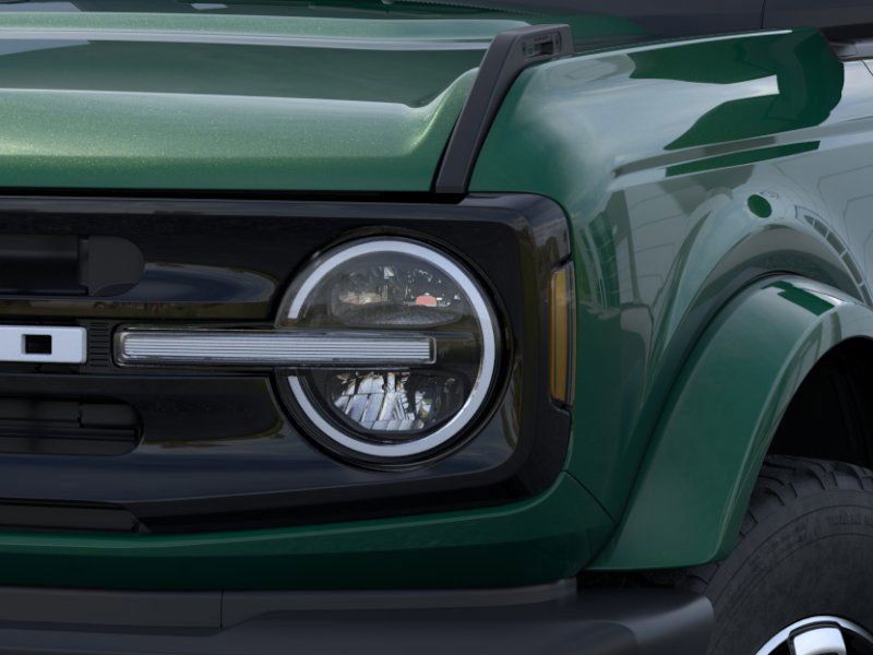 2024 Ford Bronco Outer Banks 21