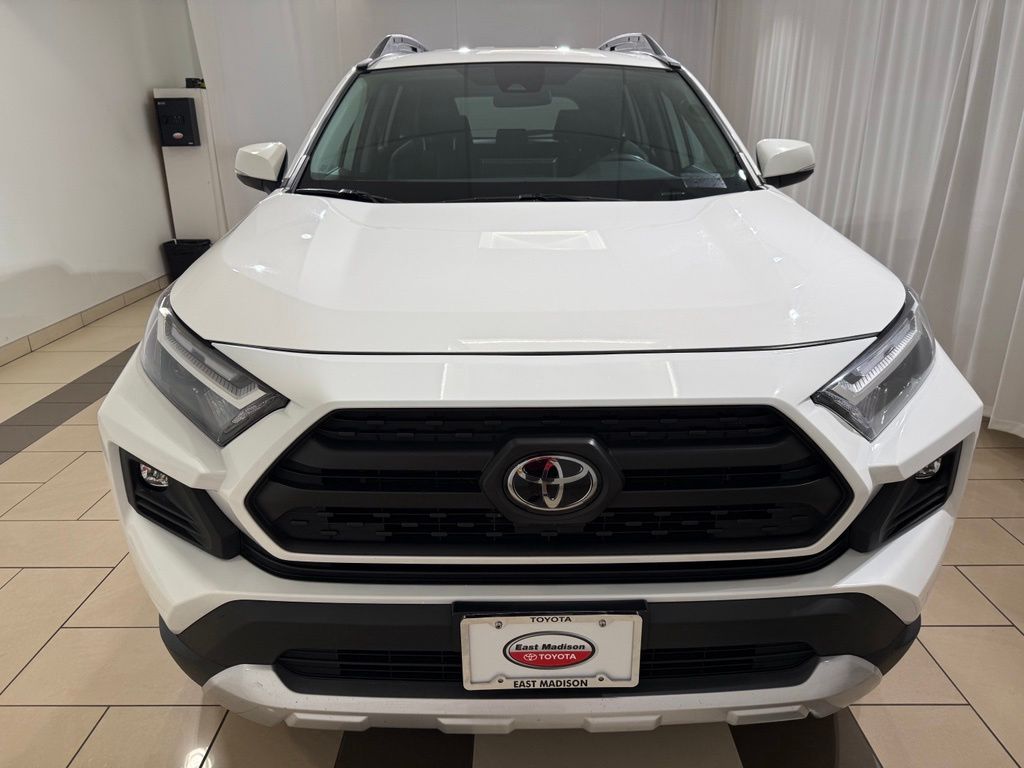 Thumbnail: 2024 Toyota RAV4 - 8