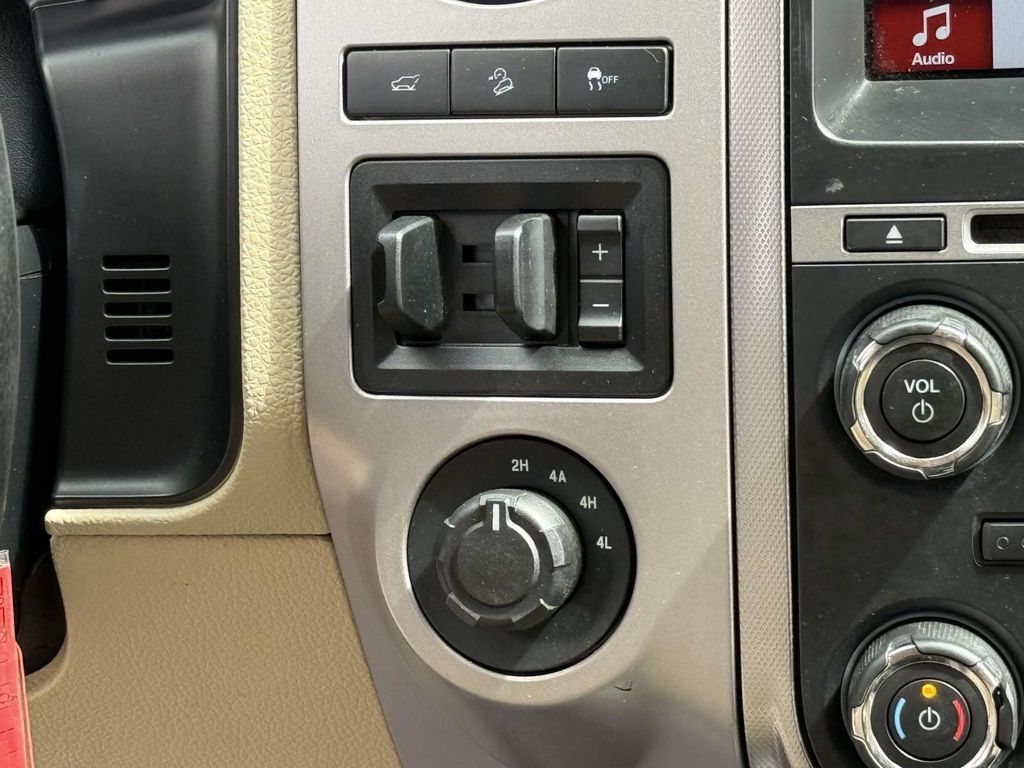 Used 2017 Brown Ford XLT image 22
