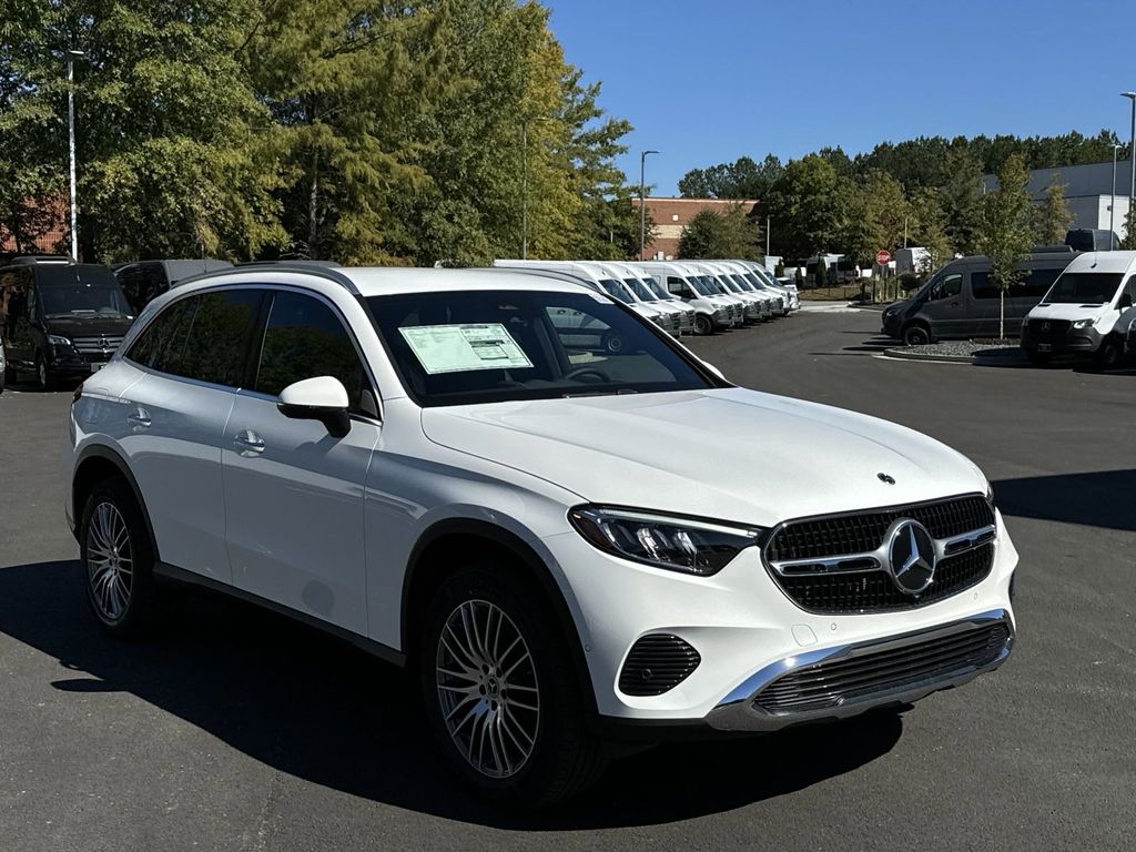 2025 Mercedes-Benz GLC GLC 300 2